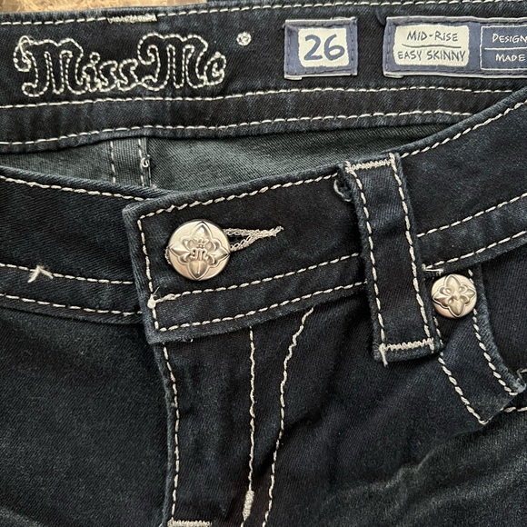 🌺Miss Me Women’s Mid-Rise Easy Skinny Stretch Jeans Sz 26 Like New🌺 - Picture 3 of 6